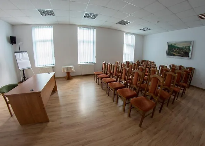 Hotell Sukiennice Chojnice